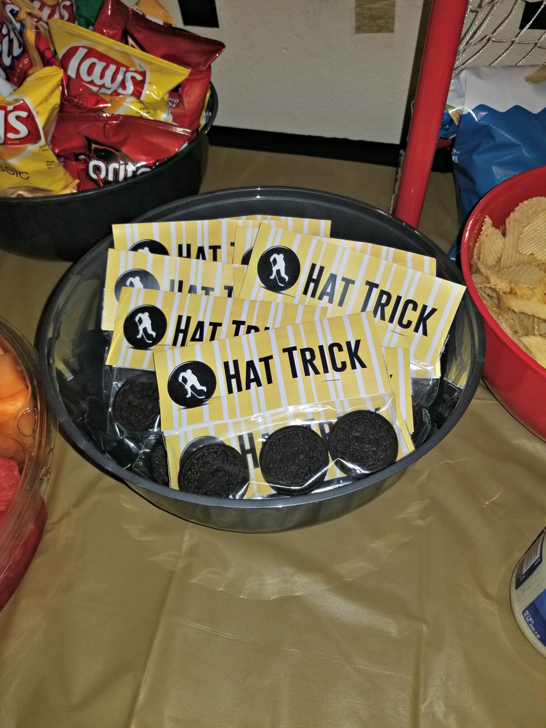 DIY Vegas Golden Knights Party