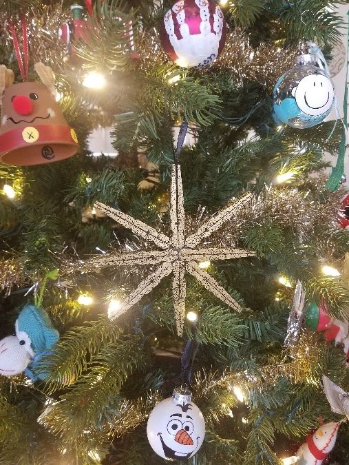 DIY Vegas Golden Knights Star Ornament