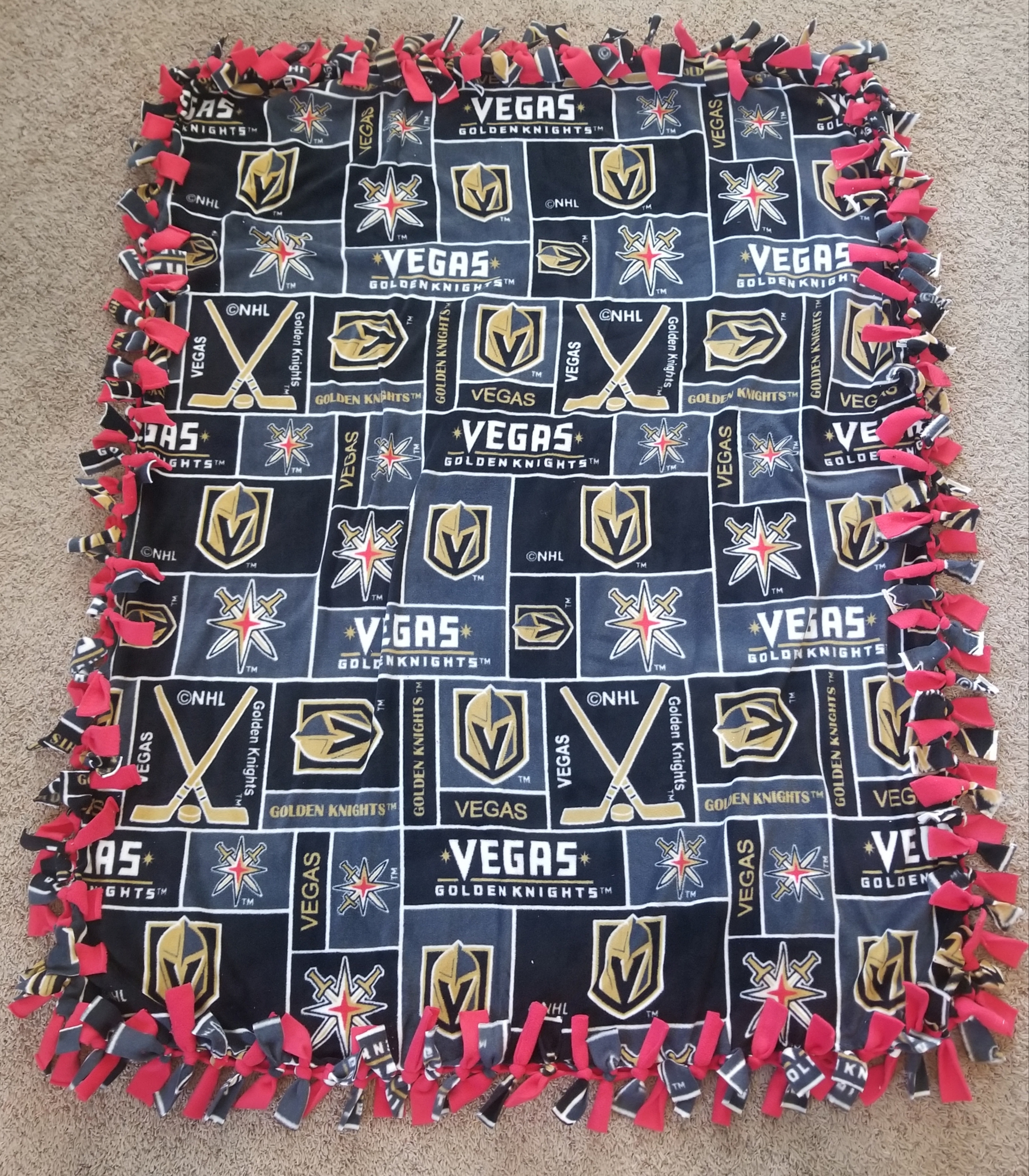 Vegas Golden Knights No Sew fleece blanket